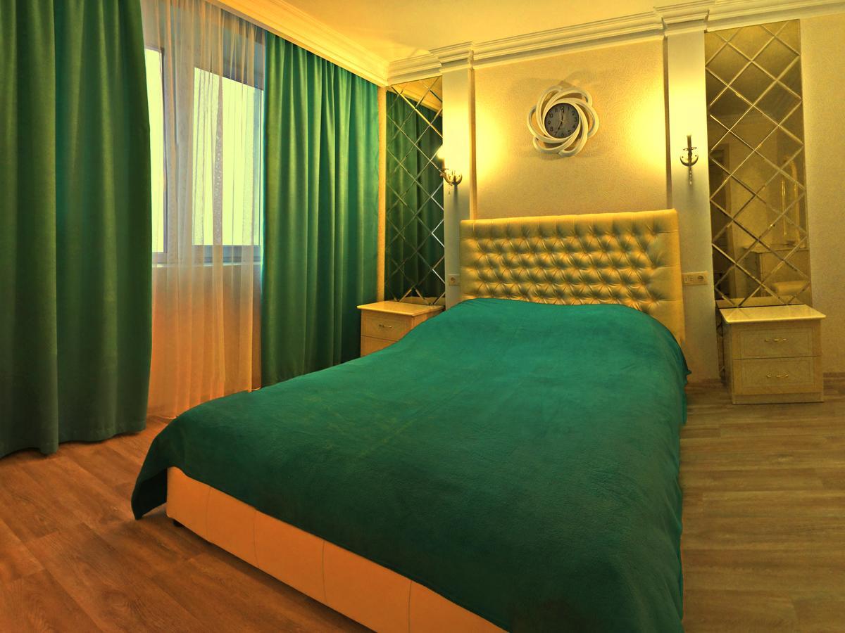Apartlux 2 Chernihiv Ngoại thất bức ảnh